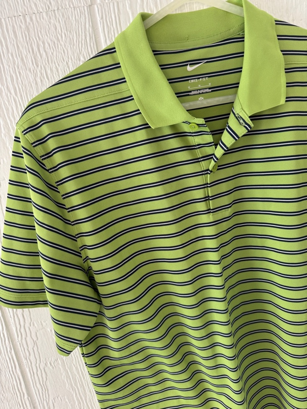 Nike Dri-FIT Polo Shirt Medium Green Stripe Performance Golf Athletic Mens